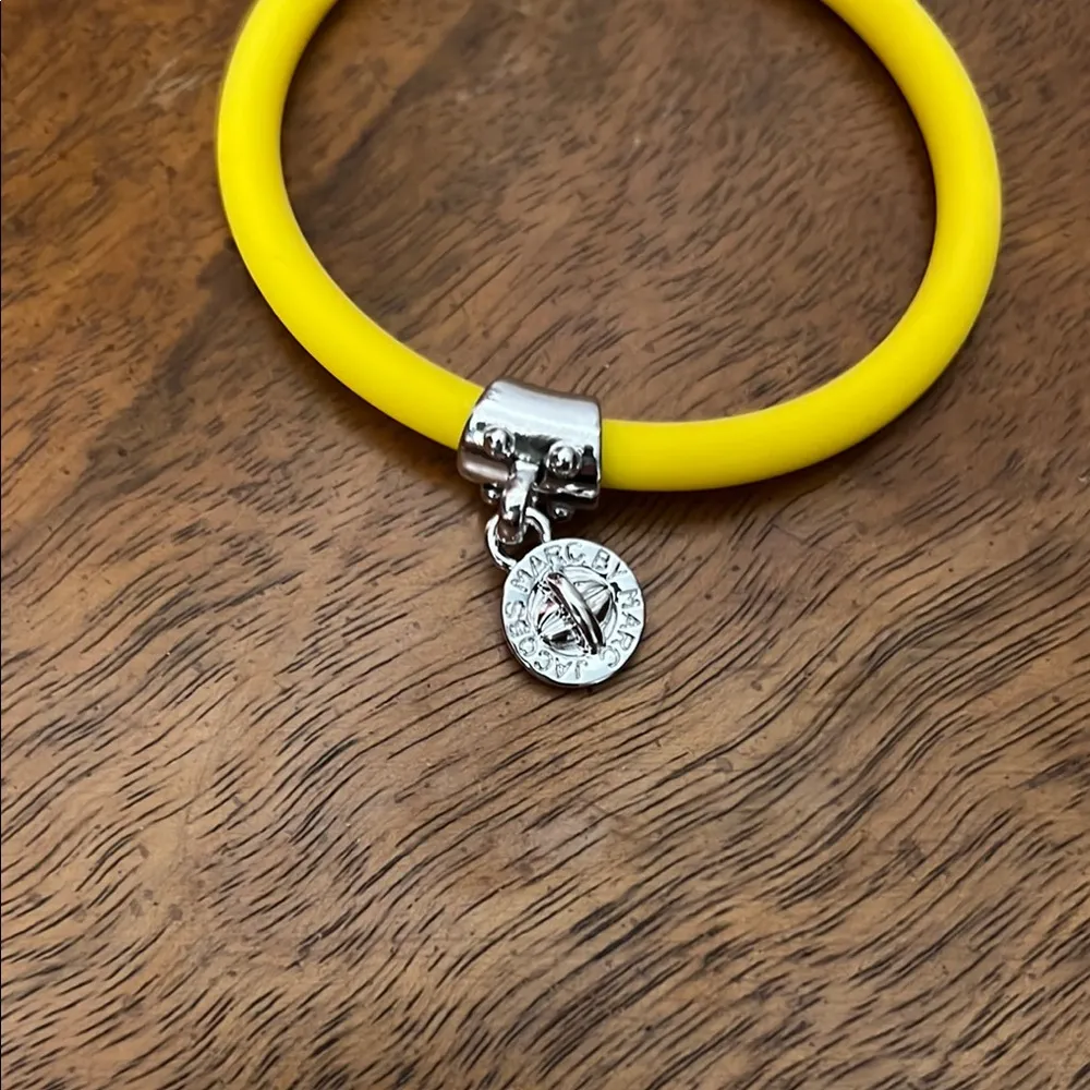 NWT Marc by Marc Jacobs Yellow Silicone Stretch Bracelet with Silver Charm - Image 3