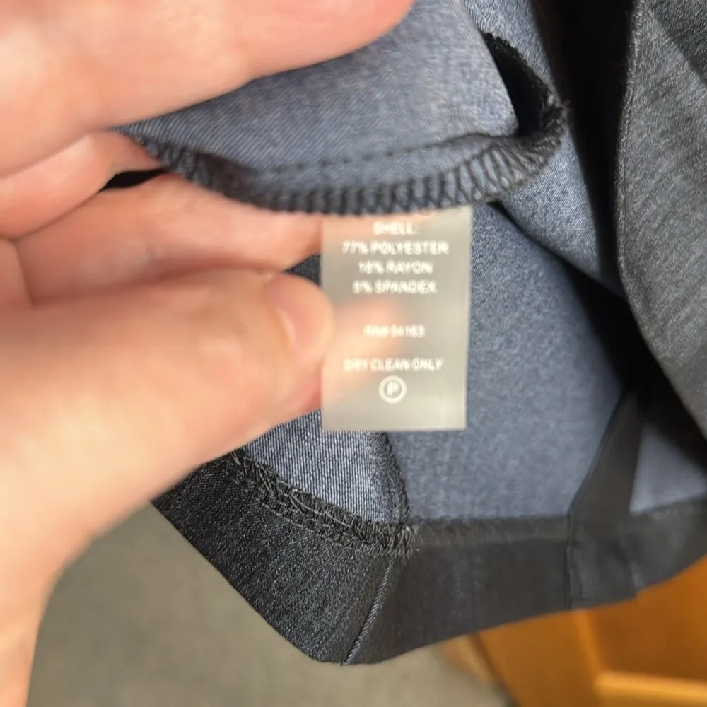 Calvin Klein Sheath Dress with metallic detail at pockets, Size 6 - Image 8