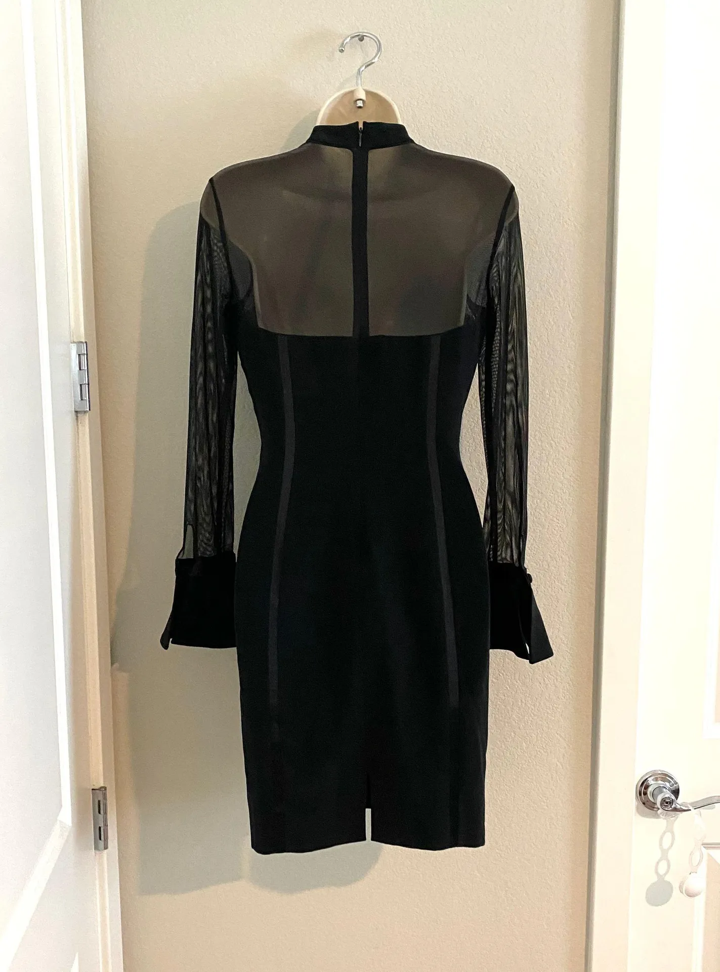Oleg Cassini Vintage 1970 Black Tie  evening dress. Sz 6 - Image 2