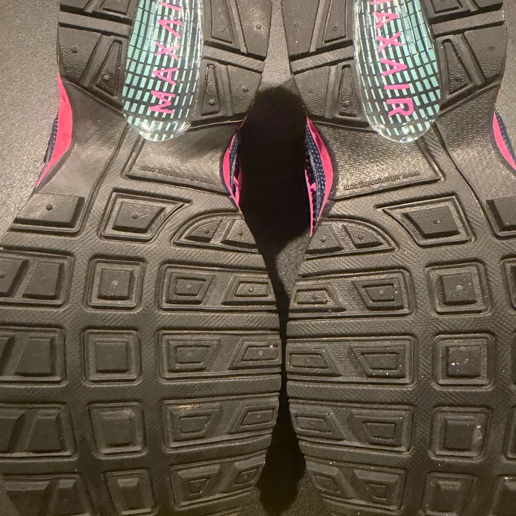 Nike  Women's Torch 4 Athletic Shoes - Navy and Light Blue - Image 6