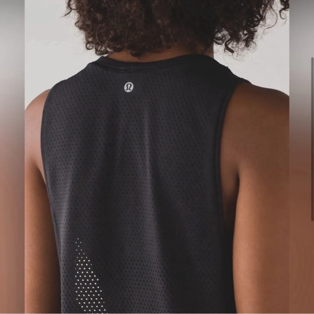 Lululemon Breeze By Muscle Tank - Image 4