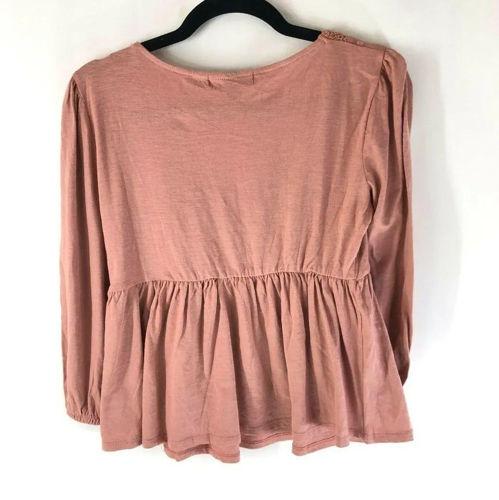 Derek Heart Womens Top Crochet Ruffle Pleated Blush Pink Size M - Image 2