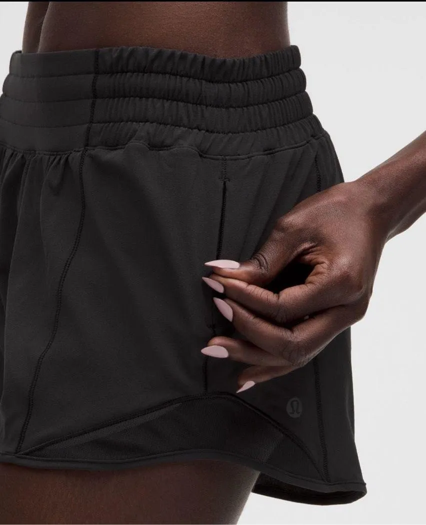 Lululemon Hotty Hot High-Rise Lined Short 2.5" - Image 3