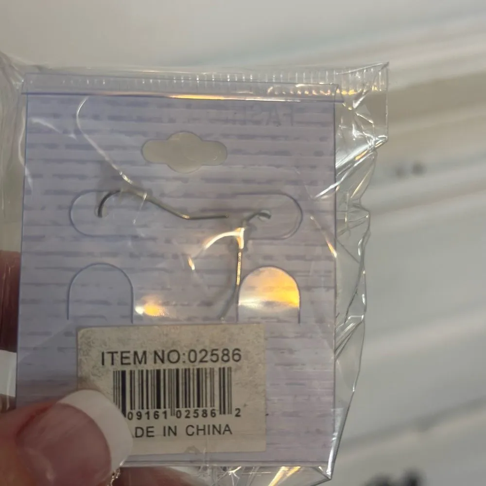 ‎Stone Cross Earrings Silver - Image 4