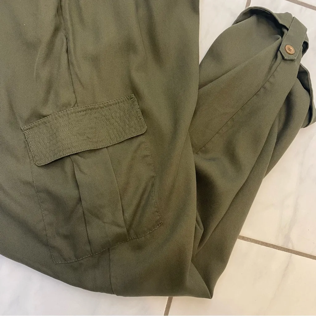 Chico’s army green cargo cuffed cropped belted loose fit pants size 2 12 L - Image 5