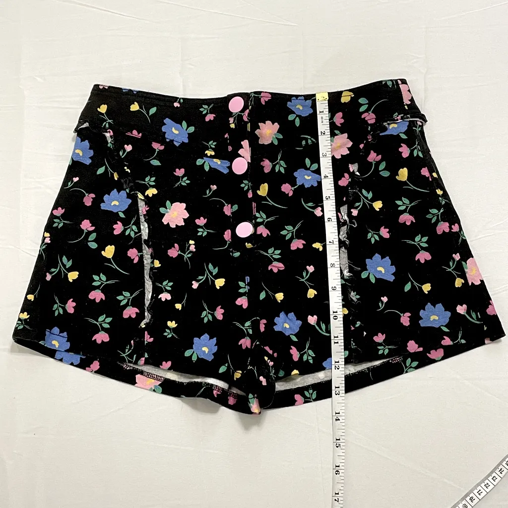 For love and lemons Robin floral shorts - Image 8