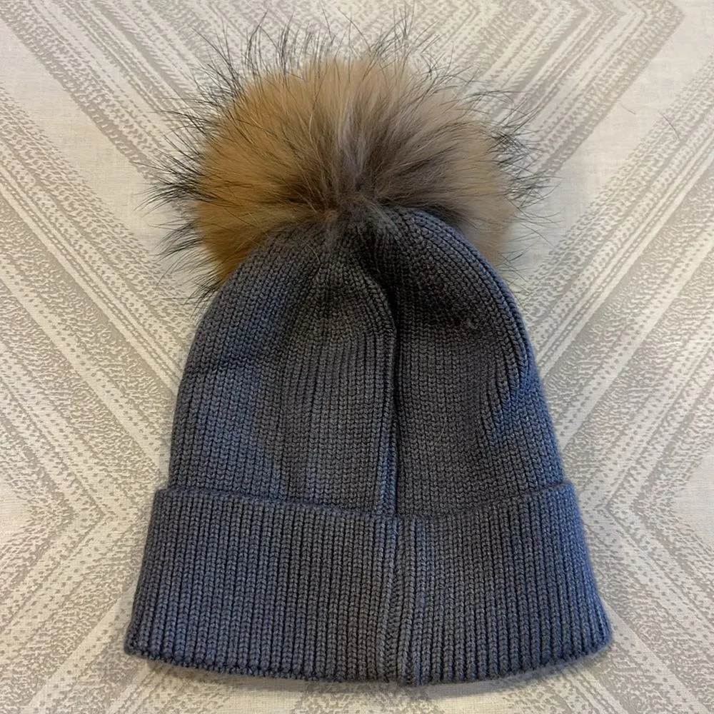 No Brand Women’s Grey Acrylic Winter Hat, Embroidered Smiley Face & Real Fur Pom Black - Image 4