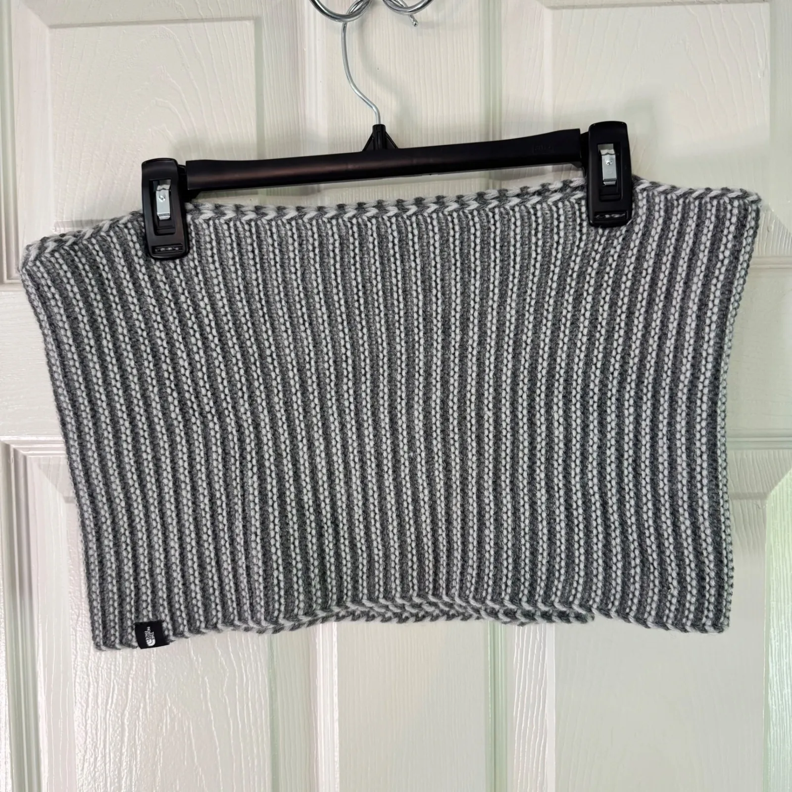 The North Face Knit Cowl Neck Warmer Gray Infinity‎ Striped Soft Winter Scarf - Image 4