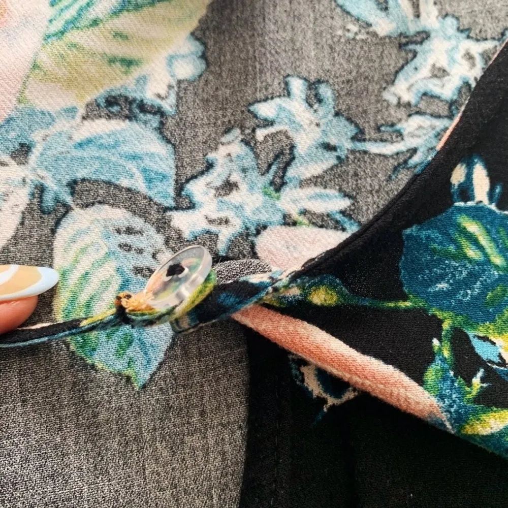 Xhilaration Floral Crop Blouse Top - Image 8