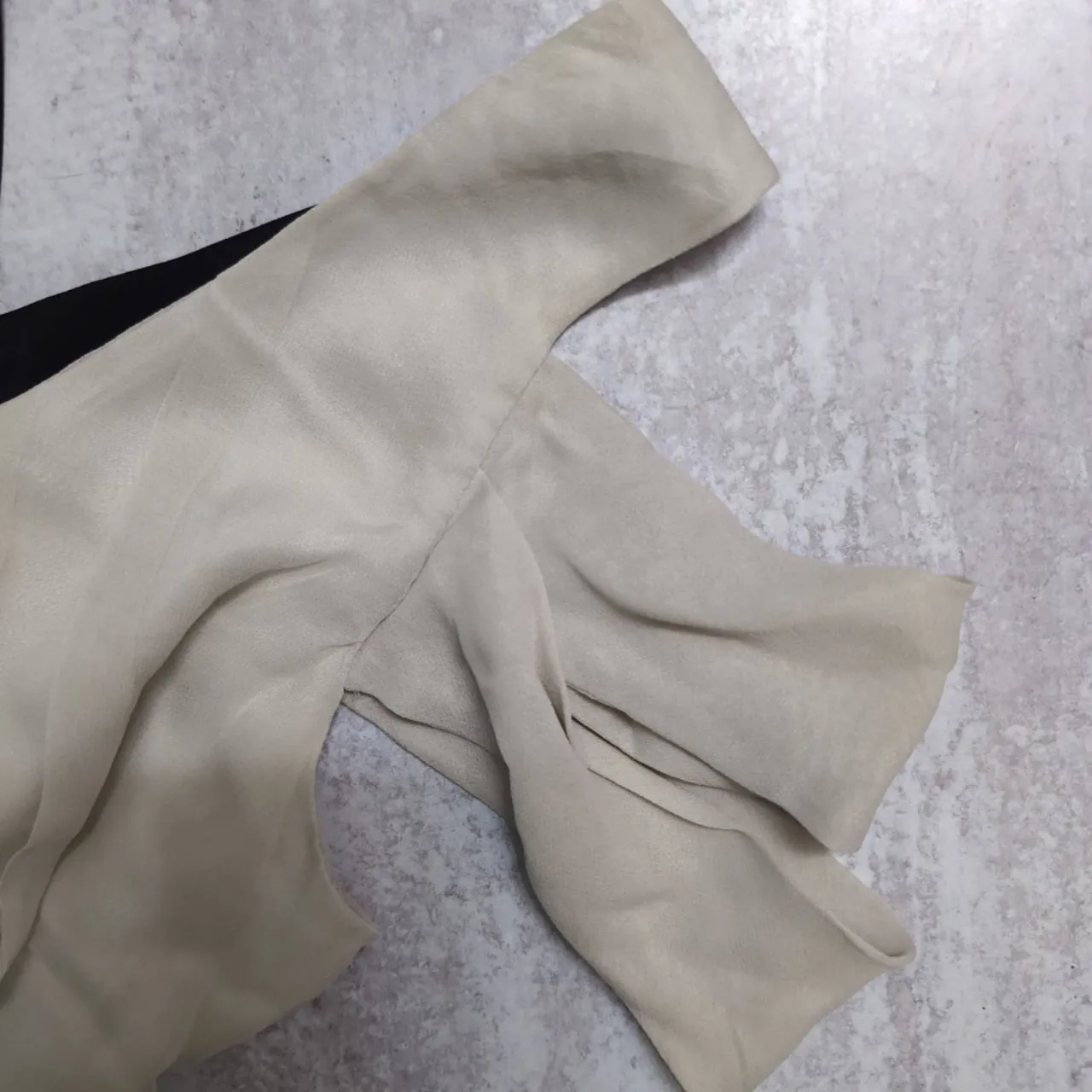 Black Halo Kimberly Mini Dress V-Neck Cold Shoulder Embellished Skirt Cocktail 4 - Image 7