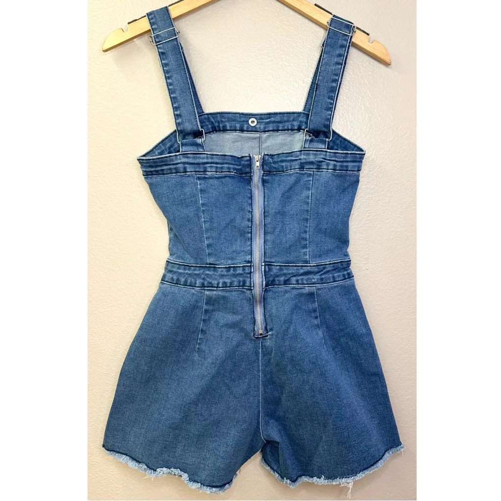 NWT Wisteria Lane Los Angeles Denim Button Down Denim Romper Blue - Image 4