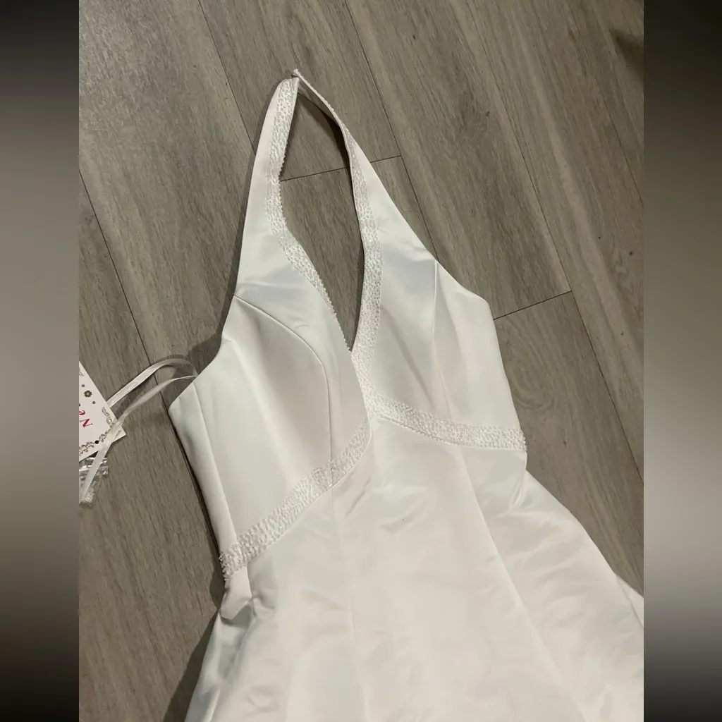 Elegant White Evening Gown Size L - Image 2