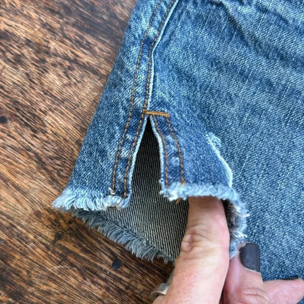 Ripcurl size 13 denim micro shorts beach brand cut offs distressed - Image 9