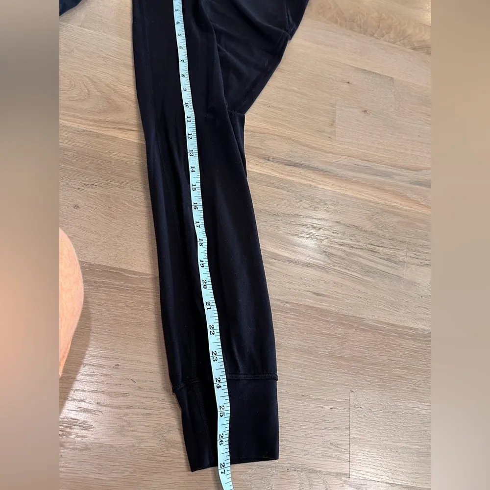 Lululemon Align Jogger 28"
Black size 4 - Image 9