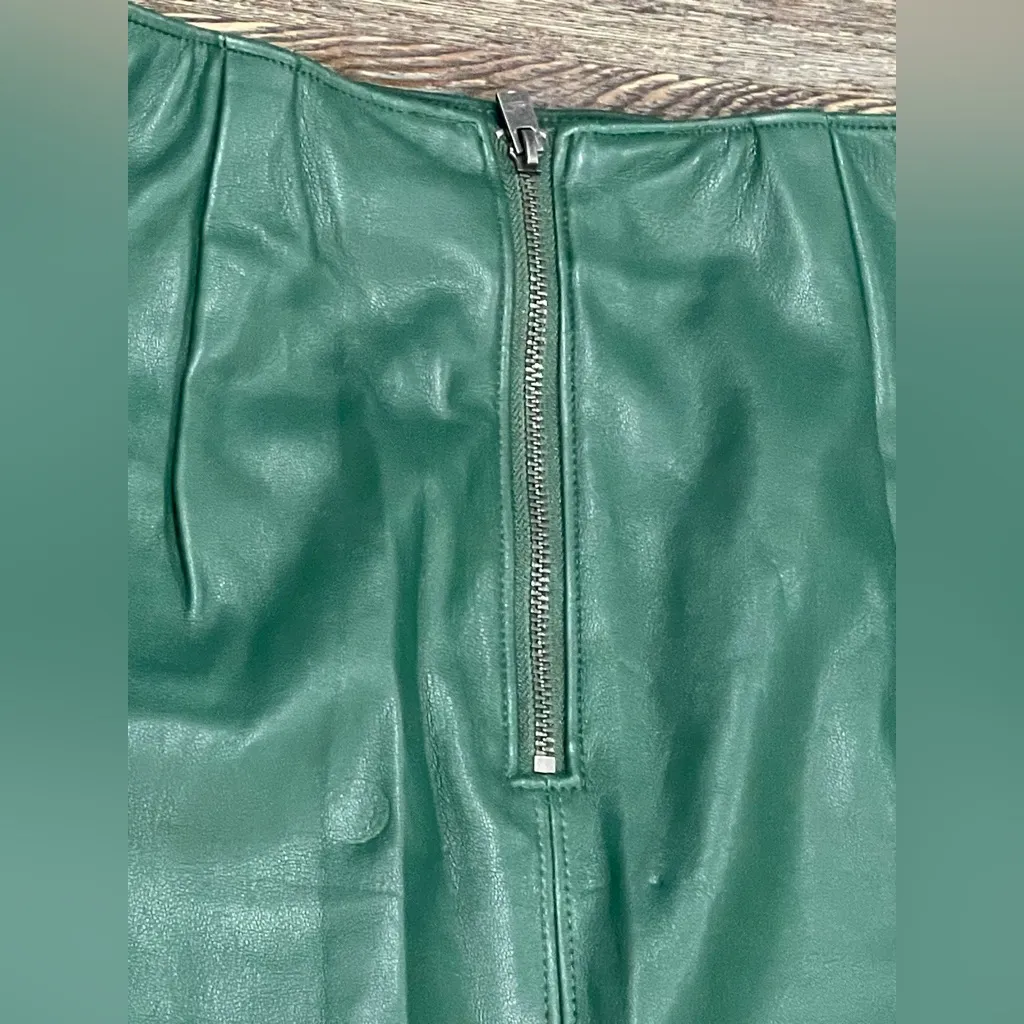 HOLLISTER Hunter/Forest Green Ultra High-Rise Vegan Leather Mini Skirt - X-Small - Image 9