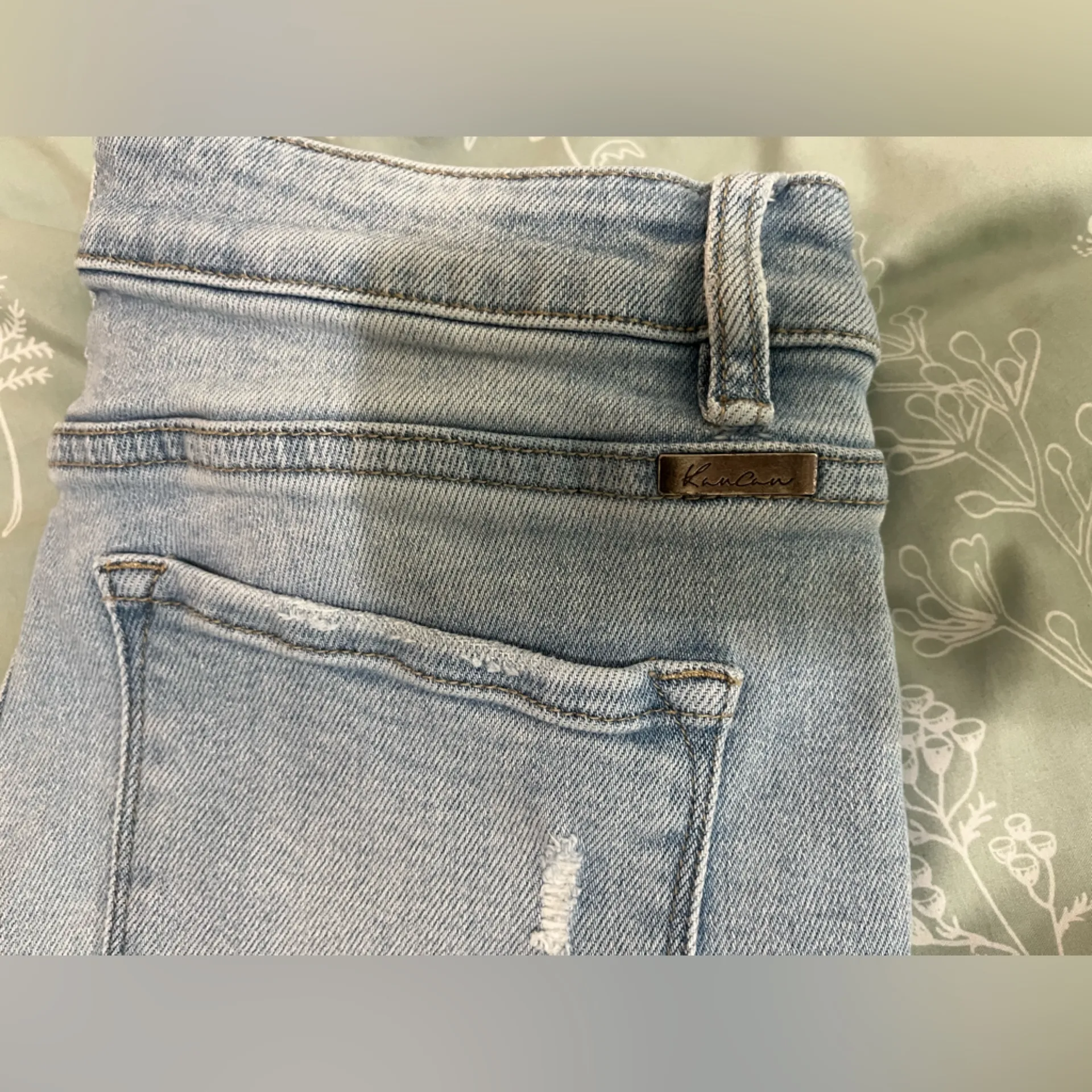 KanCan Distressed light Wash Skinny Jeans Fray Hem Size 29 11 - Image 8