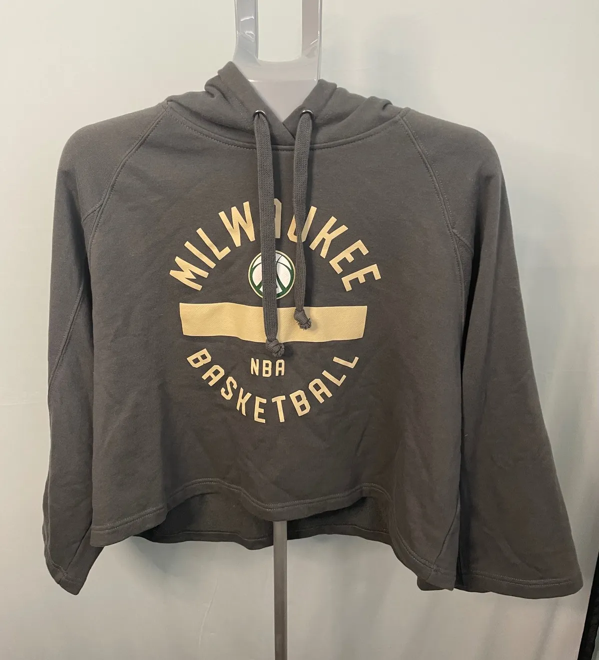 Sportige NBA Milwaukee Bucks Cropped Hoodie Medium Womens Gray Pullover - Image 1