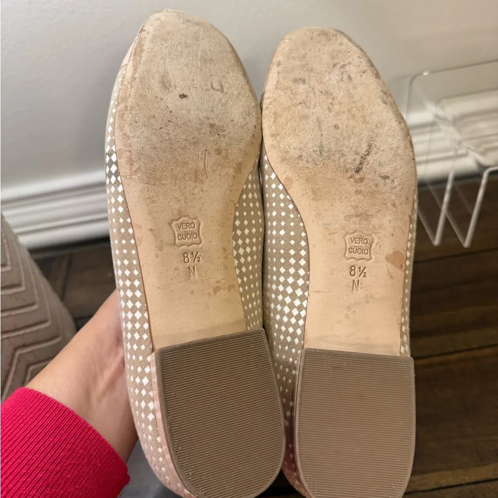 Vaneli flats Women’s Shoes Size 8.5 Tan - Image 9