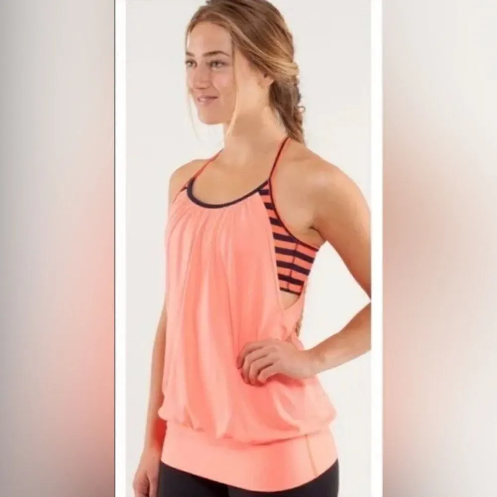 Lululemon No Limits coral/navy stripes attached bra tank top sz 6 - Image 10