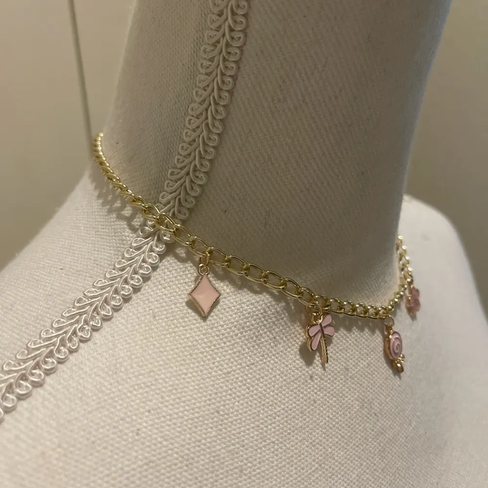 Pink and gold charm choker necklace - Image 3