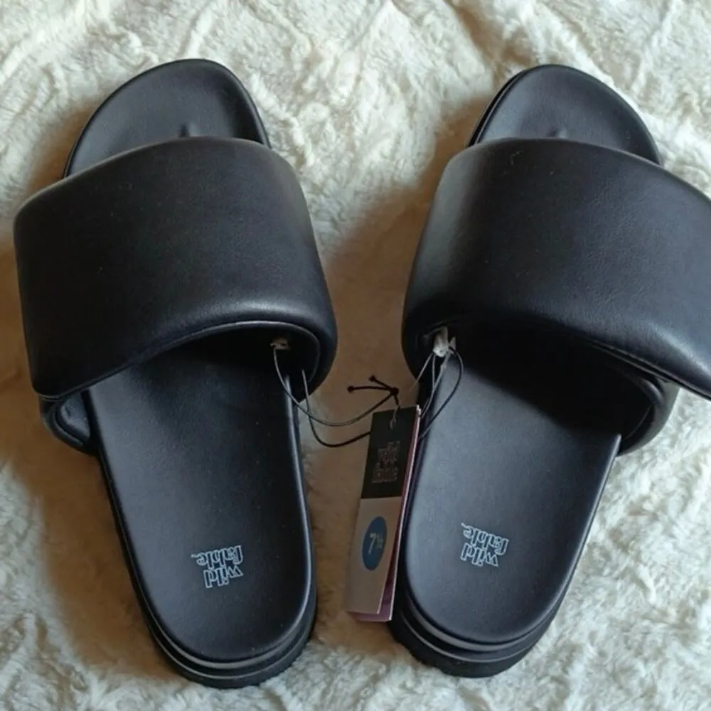 Women's Sabrina Footbed Sandals - Wild Fable Black, S83 - Image 5