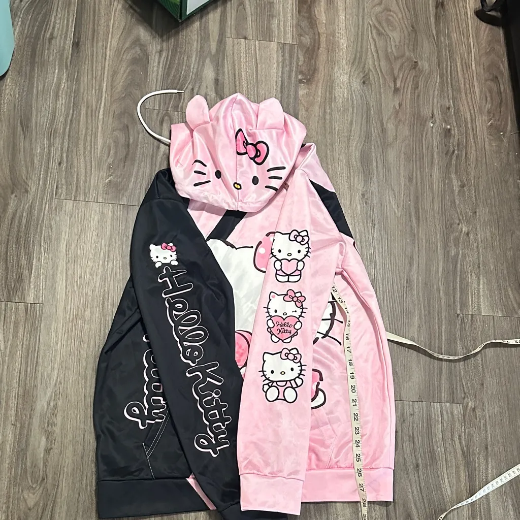 Hello Kitty Pink and Black Hoodie Size M - Image 9