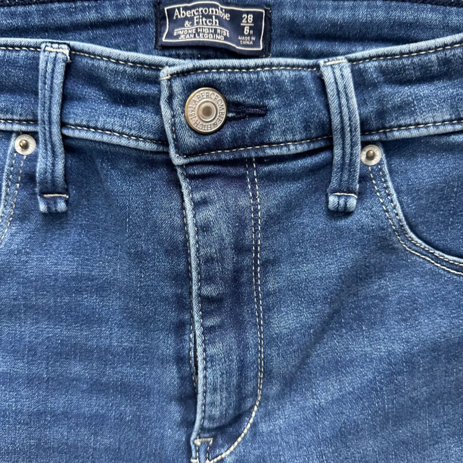 Abercrombie & Fitch Simone High Rise Jean Legging 6R/28 - Image 2