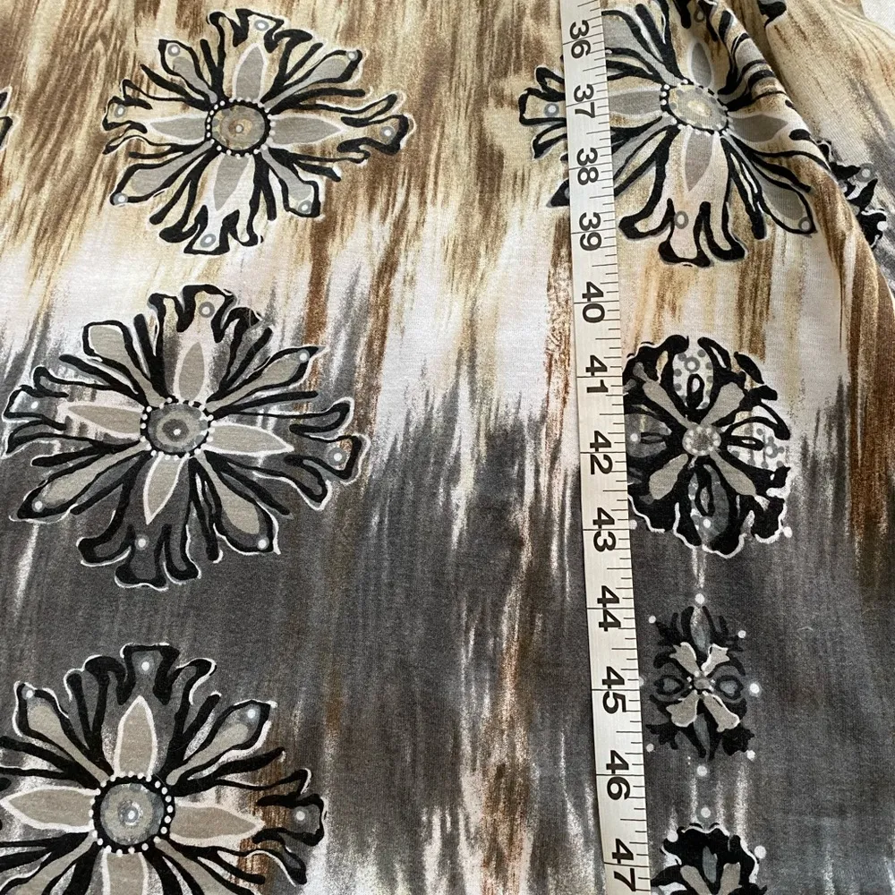 Just Love V-neck Gray & White floral Maxi Dress 2X - Image 3