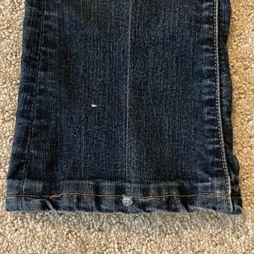 Paige Lou Lou Medium Denim Wash Jeans - Image 10