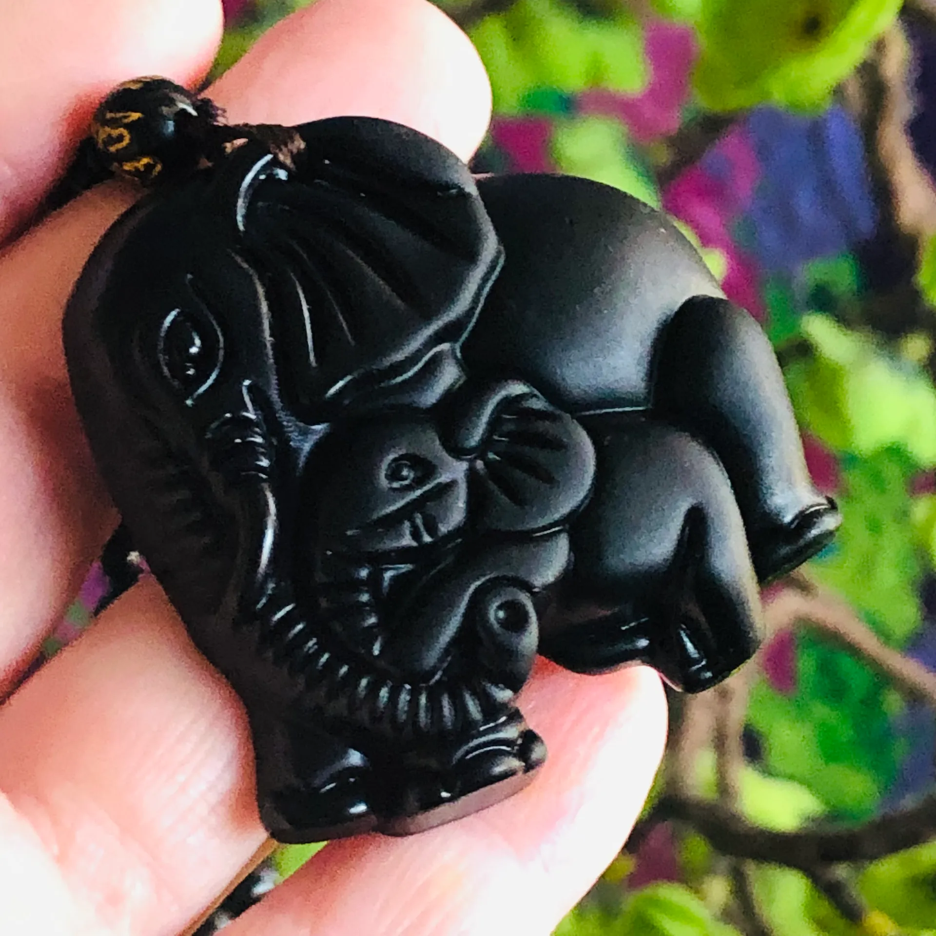 Hand crafted black chalcedony elephant natural stone pendant necklace - Image 5