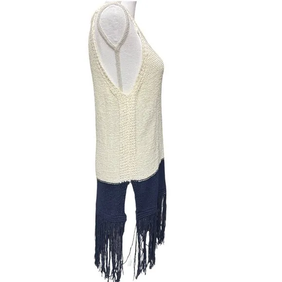Two by Vince Camuto Women's Size M Knit Fringe Sleeveless Boho Sweater Cover Up‎ Blue Size M - Image 4