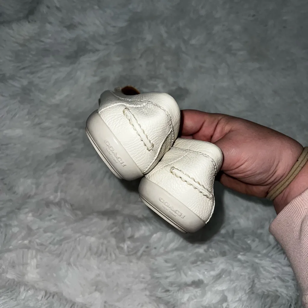 Coach Women's Cream Leather Loafers size Women’s US 9.5 Work Shoe - Image 6