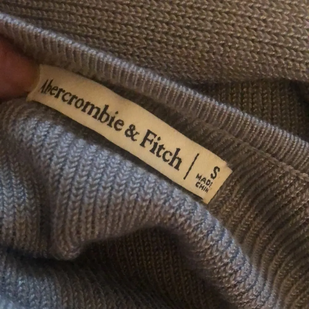 Gray Ribbed Bodysuit Sweater Sz. S Mock Neck Cut Out Back - Image 6