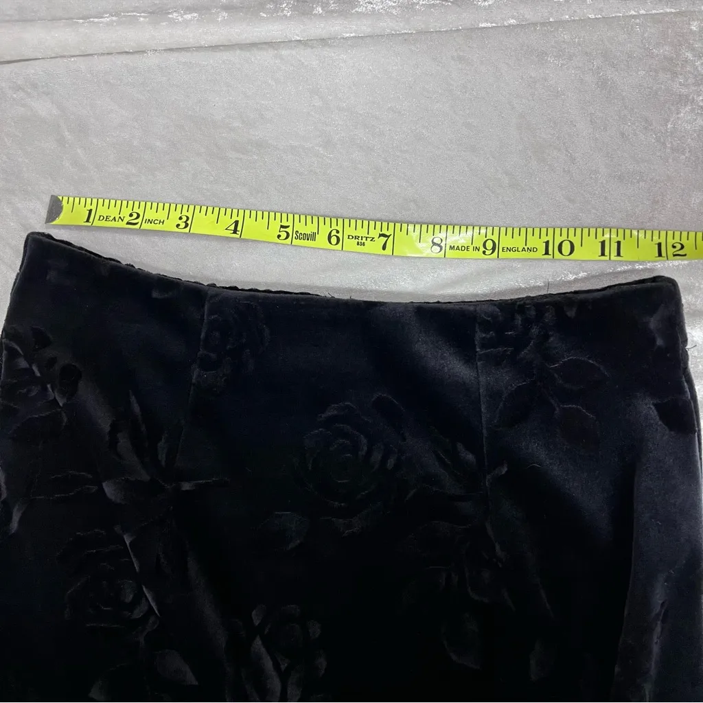 Vintage S Elegant Black rose burnout velvet velour maxi Skirt Goth made in USA - Image 3