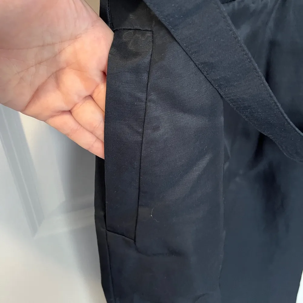 Women’s Black Banana Republic Dress with matching belt and pockets Size: 4 - Image 6