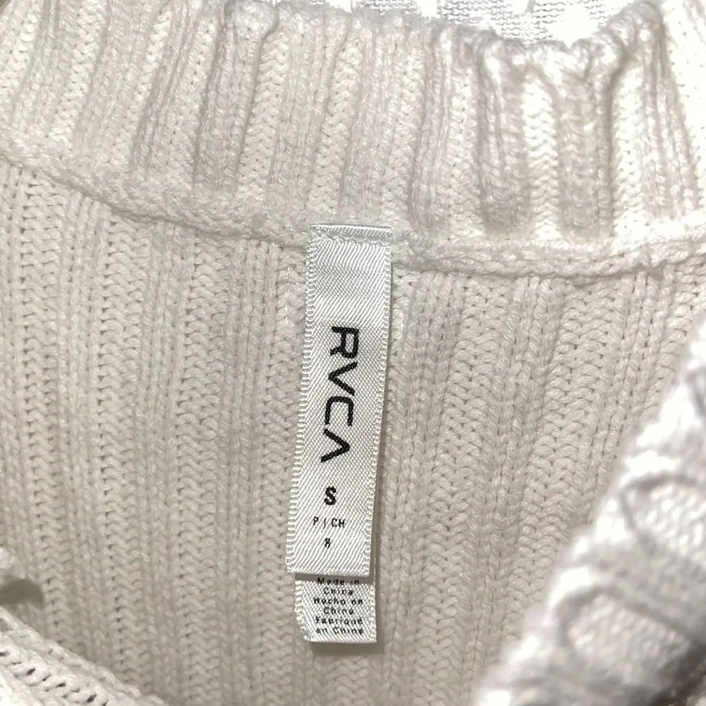 RVCA Turtle neck women sweater Size Small Arabella - Image 3