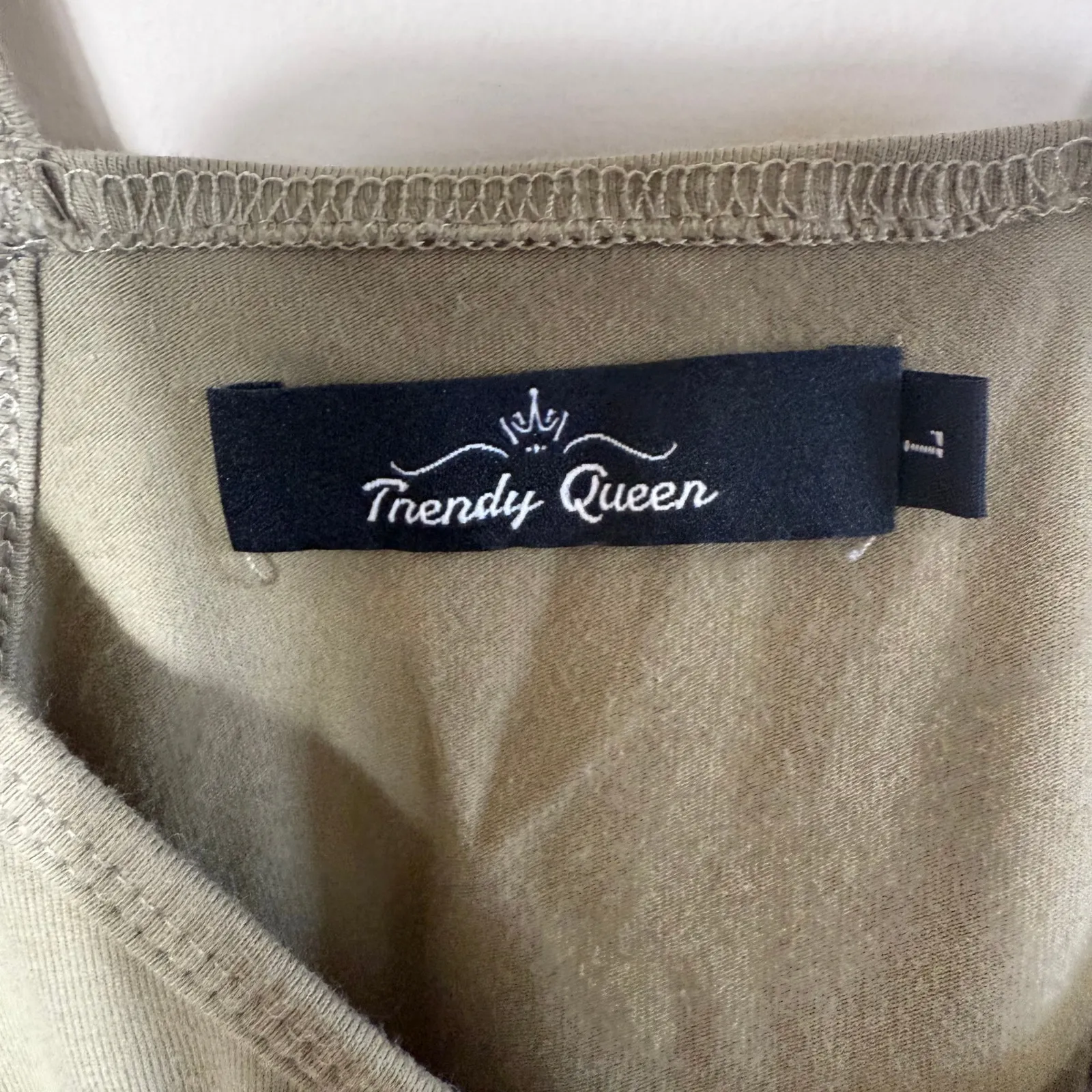 Trendy Queen Barrel Leg Jumpsuit SZ L Green Jersey Knit Stretch Comfort Size L - Image 5