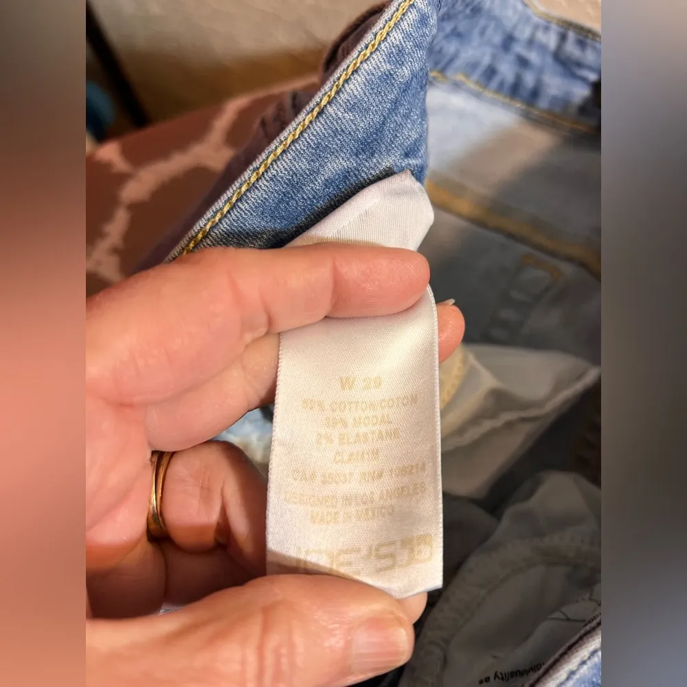 Joe’s Light Wash eco friendly denim, Vixen Ankle, sassy skinny ankle. Light wash - Image 4