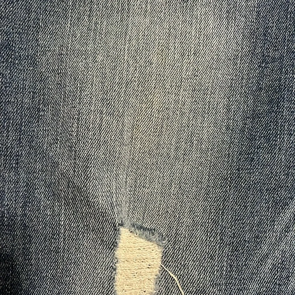 💖 FRAME Le Skinny De Jeanne Jeans in Sedgewick Destructed Wash - Image 4