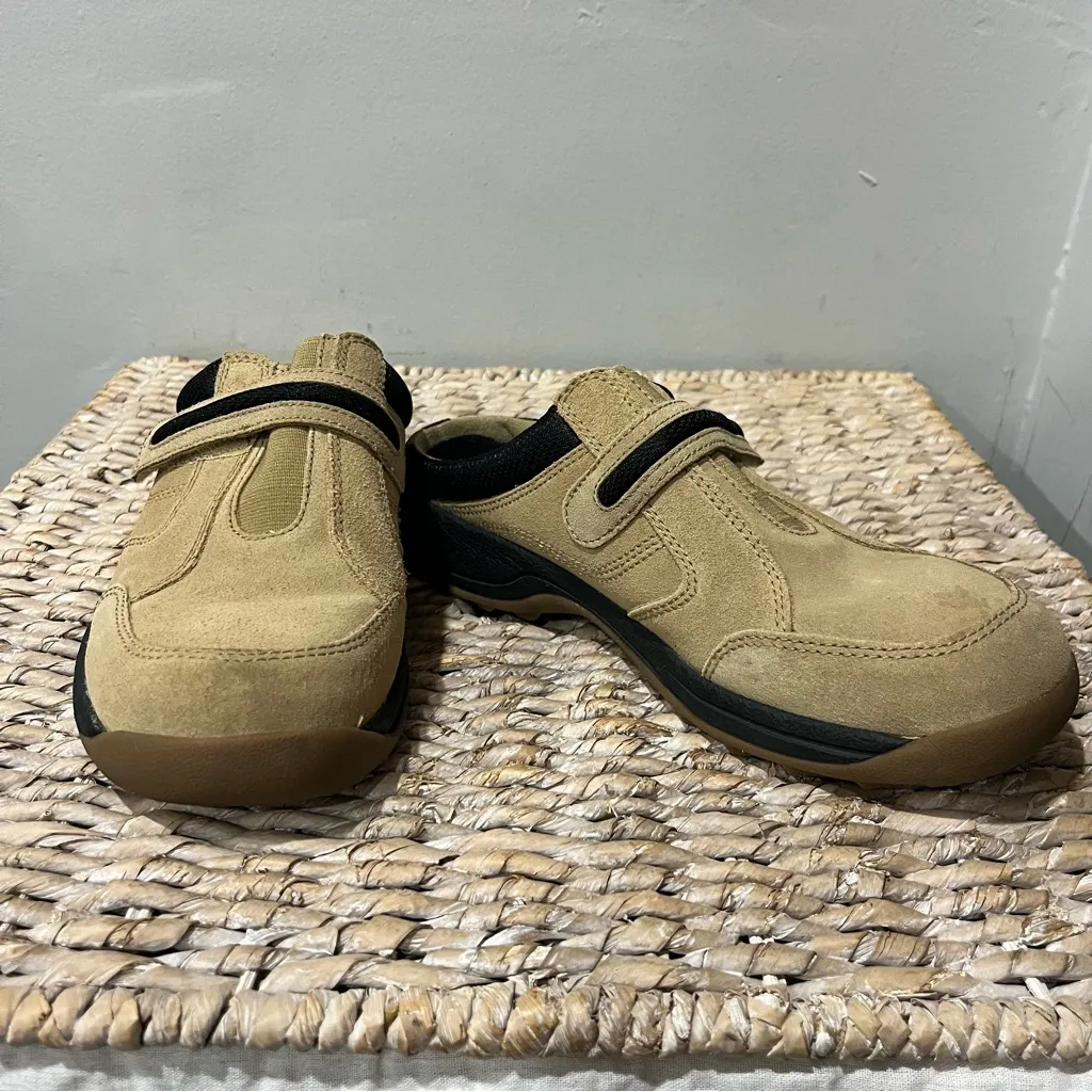 Ryka terrain strap mule Shoes Size 8 Suede Beige Cushioning NEW - Image 2