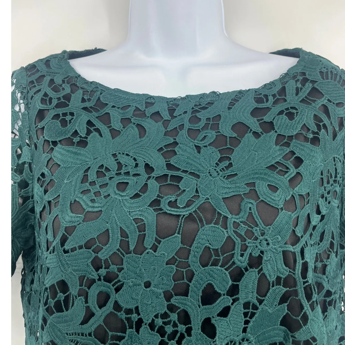 Jennifer Lopez Lace 2 PIece Midi Skirt Top Set  6 Holiday Hunter Winter Wedding - Image 3