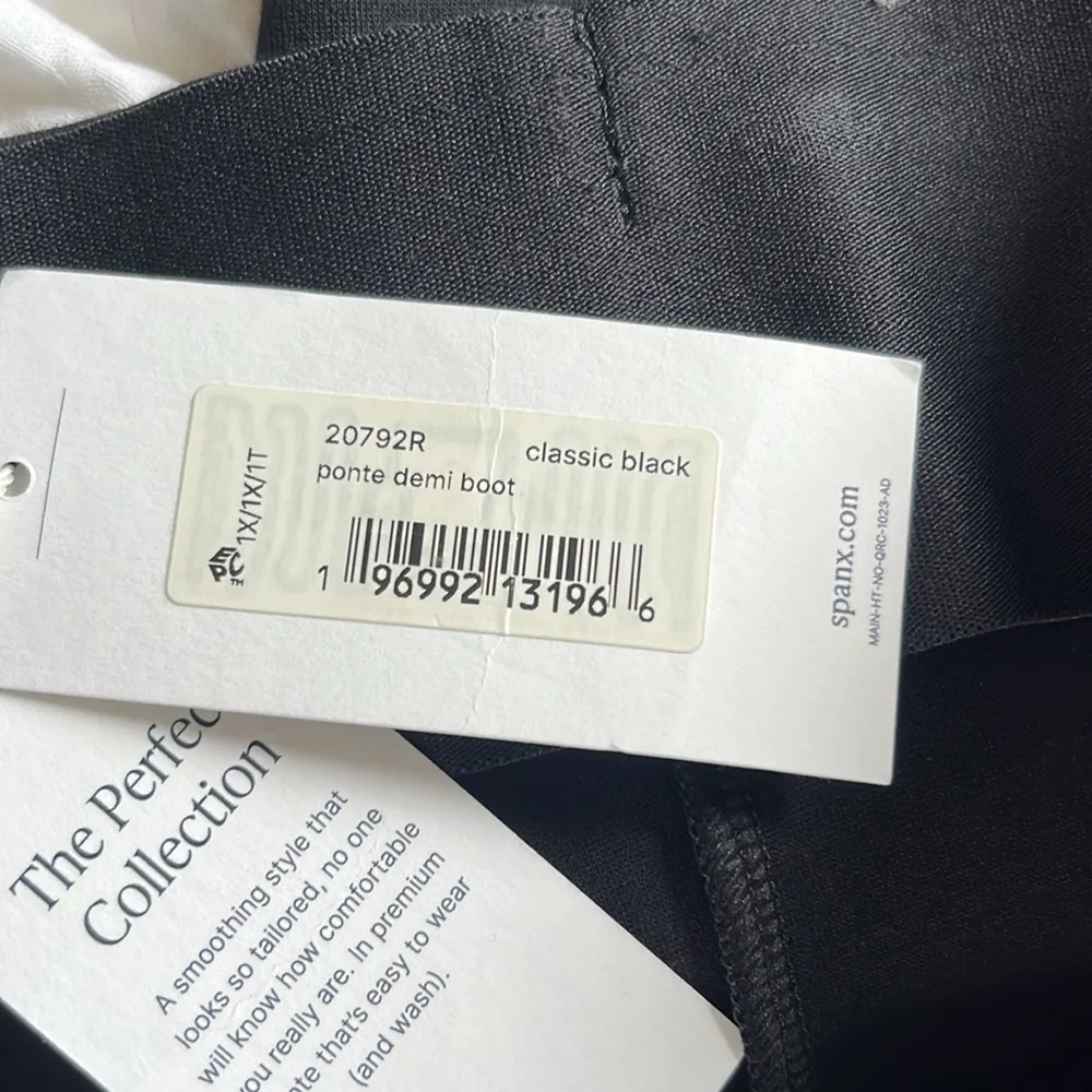 NWT Spanx "The Perfect Collection" ponte demi boot cut pants. Size 1X - Image 9