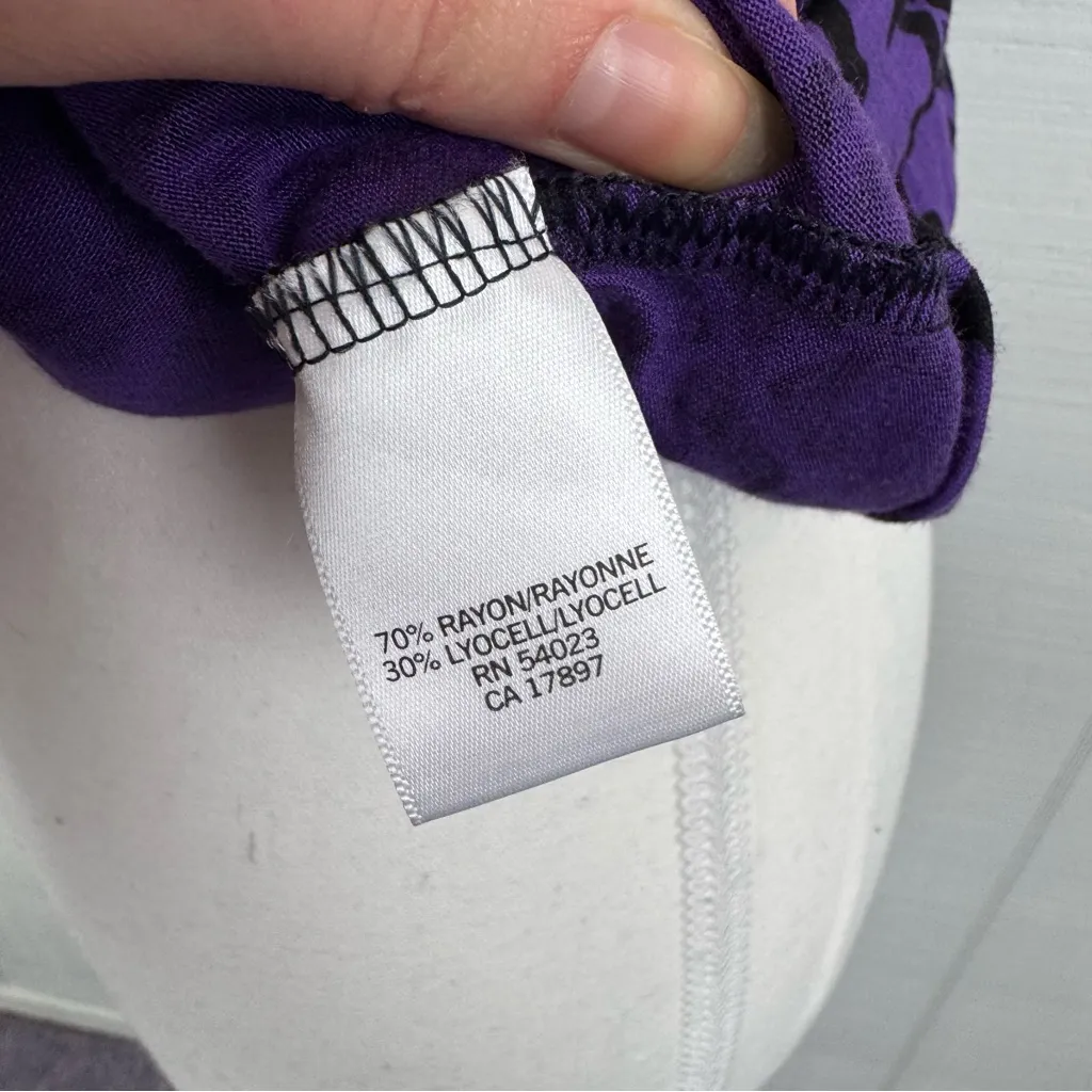 NWT Banana Republic Cowl Neck Cap Sleeve Ruched Side Top Purple Moroccan Trellis - Image 5