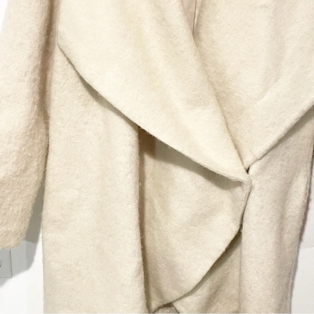 Amanda Uprichard Grace Cream Wool Blend Draped Coat Size Large‎ - Image 2