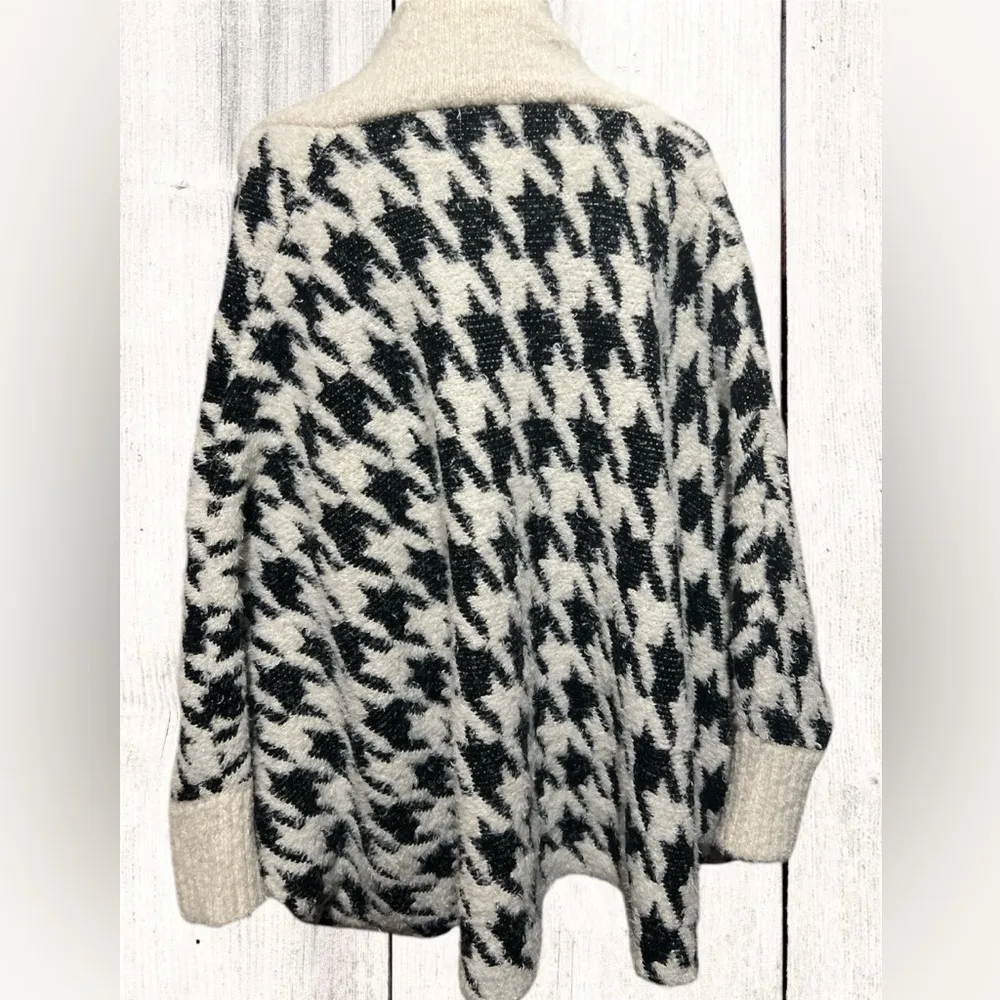 By Maeve  One Size Houndstooth Open Front Shawl Cardigan sz OS - Image 12