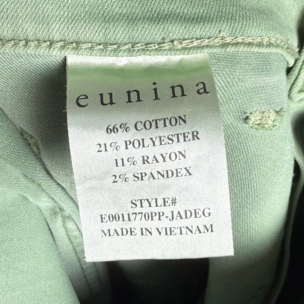 Eunina Women’s Dawn Super High Rise Wide Leg Crop in Green Olive size 27 - Image 8