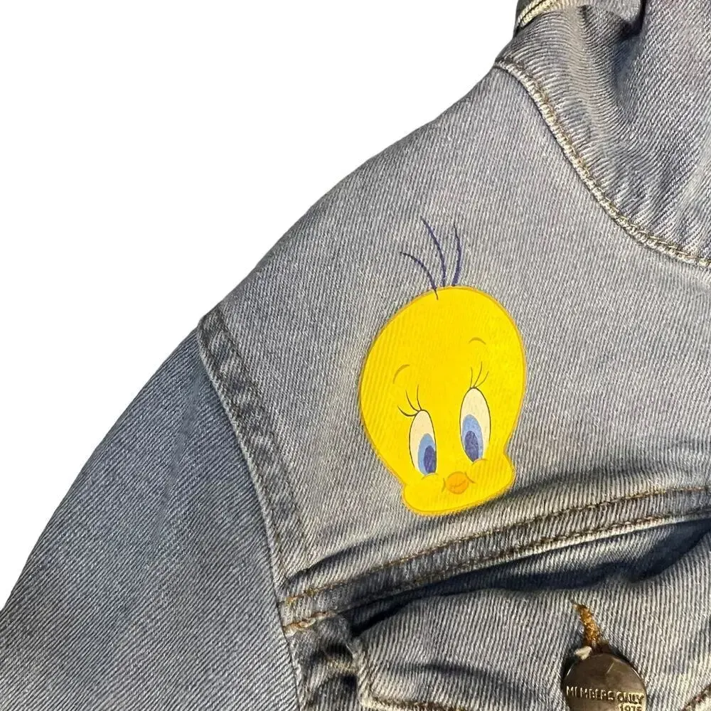 Looney Tunes Members Only Women's Medium Denim Painted Cropped‎ Jacket - Image 2