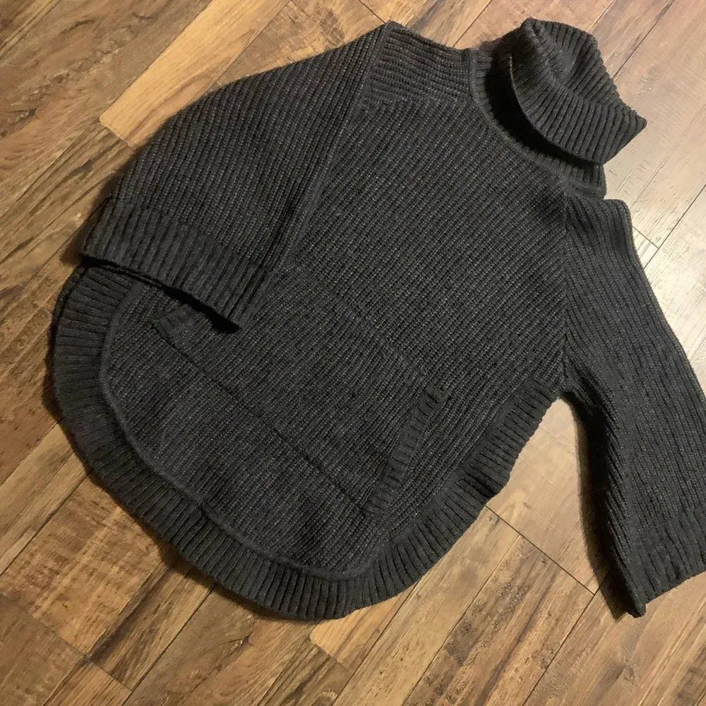 UGG Raelynn Sweater Poncho small boho knit cozy designer small $122 spring - Image 4