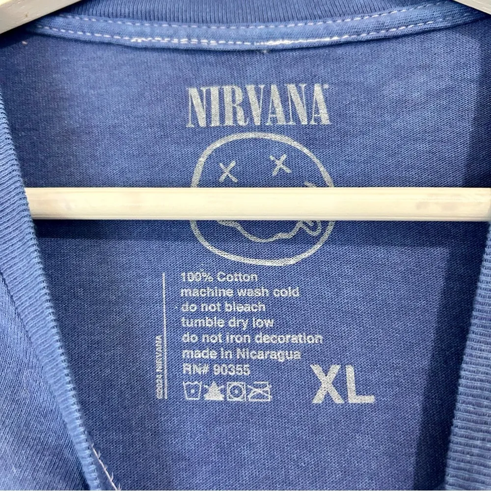 Nirvana Women’s Unplugged in New York Cotton Graphic T Shirt Blue Size XL NWOT - Image 3