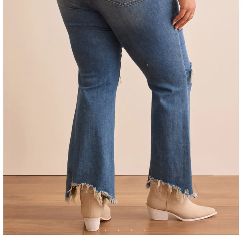 Arula Bootcut Destructed Medium Wash High Rise Denim Jeans size 12 30” Waist New Blue - Image 5